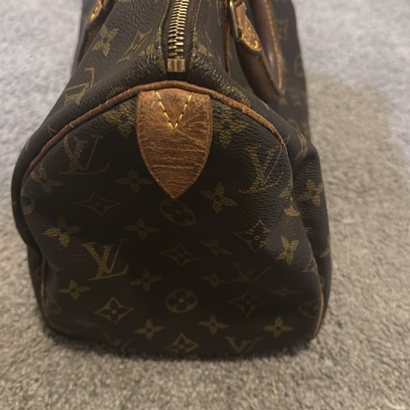 Louis Vuitton Speedy 30 Monogram Canvas Bag and Louis Vuitton wallet - Picture 5 of 10